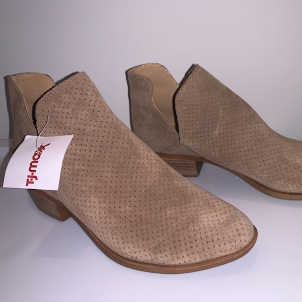 Tan suede booties